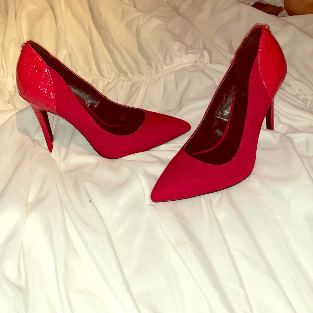 Guess Faux Suede Pumps